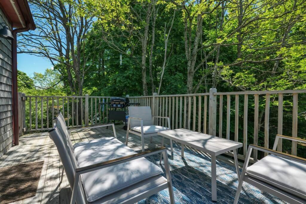 2 Bedroom Home W/ Pondside View Backyard Maine Escape Бар Харбор Экстерьер фото